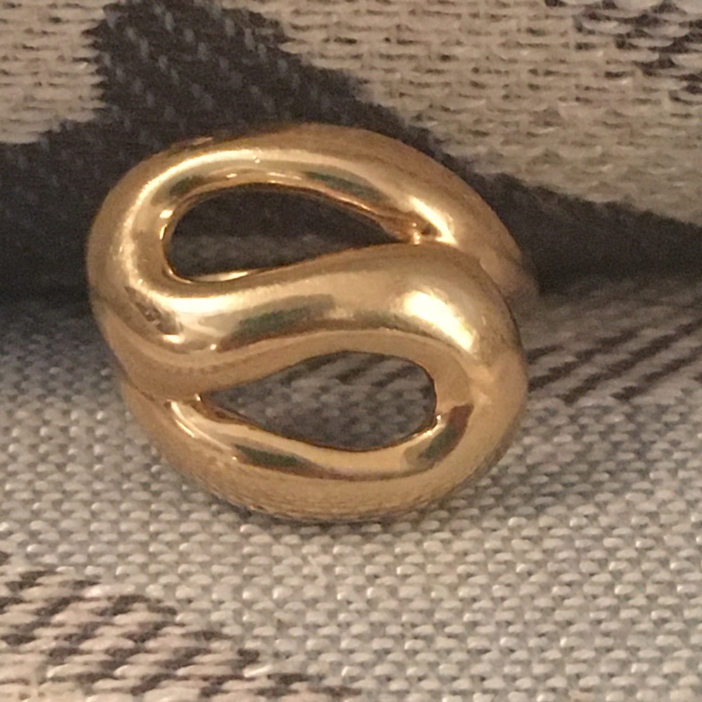 Gold ring